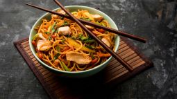 Recetas con fideos chinos que te encantarán