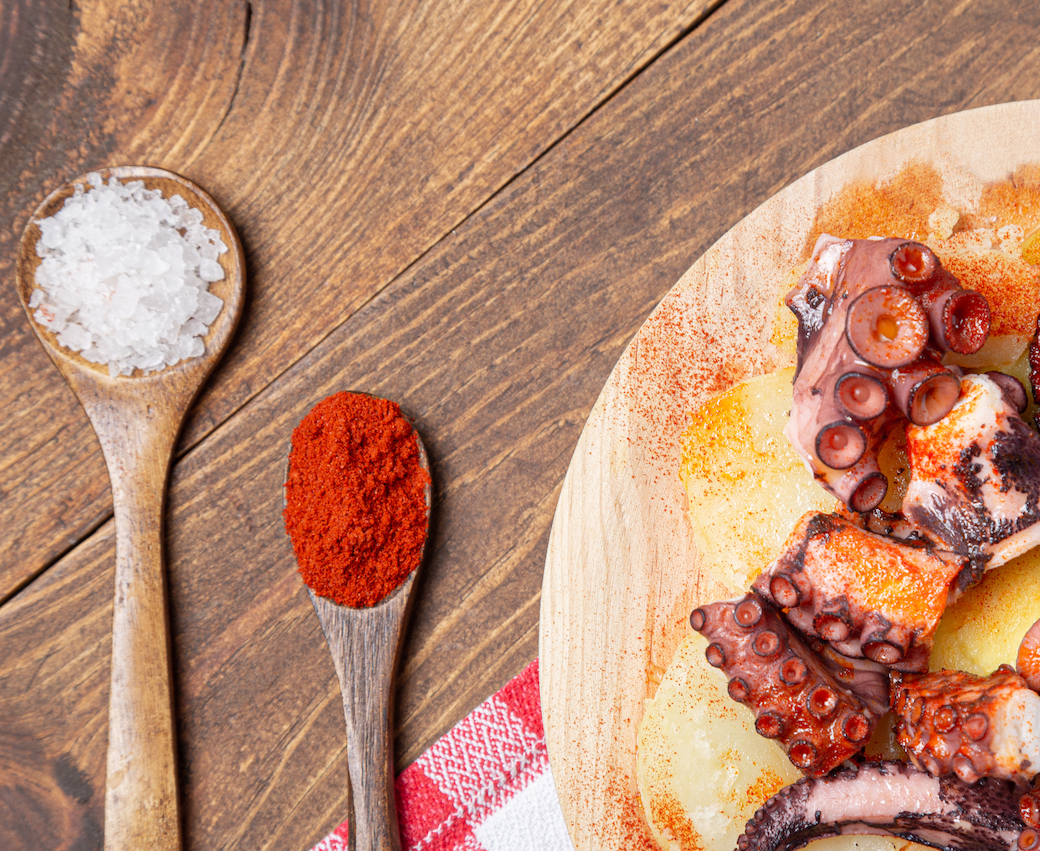 Pulpo a feira, uno de los platos más típicos de Galicia