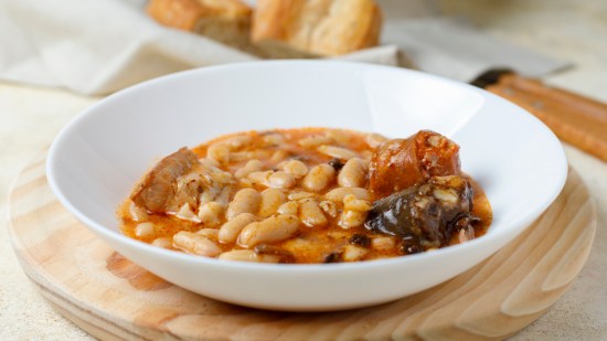 Fabada asturiana. Uno de los platos más típicos de Asturias.