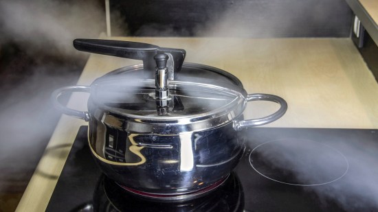 Descubre cómo cocinar bien las verduras en la olla exprés