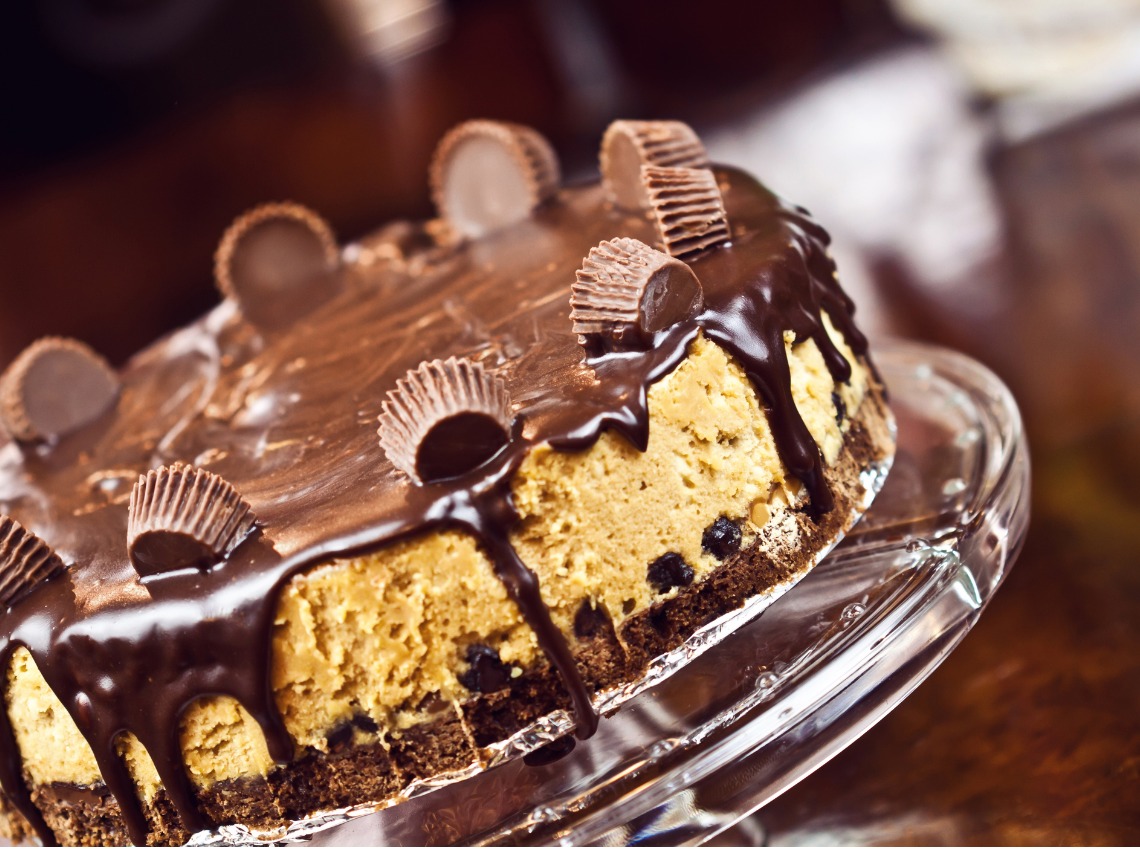 tarta de chocolate y mantequilla de cacahuete redonda