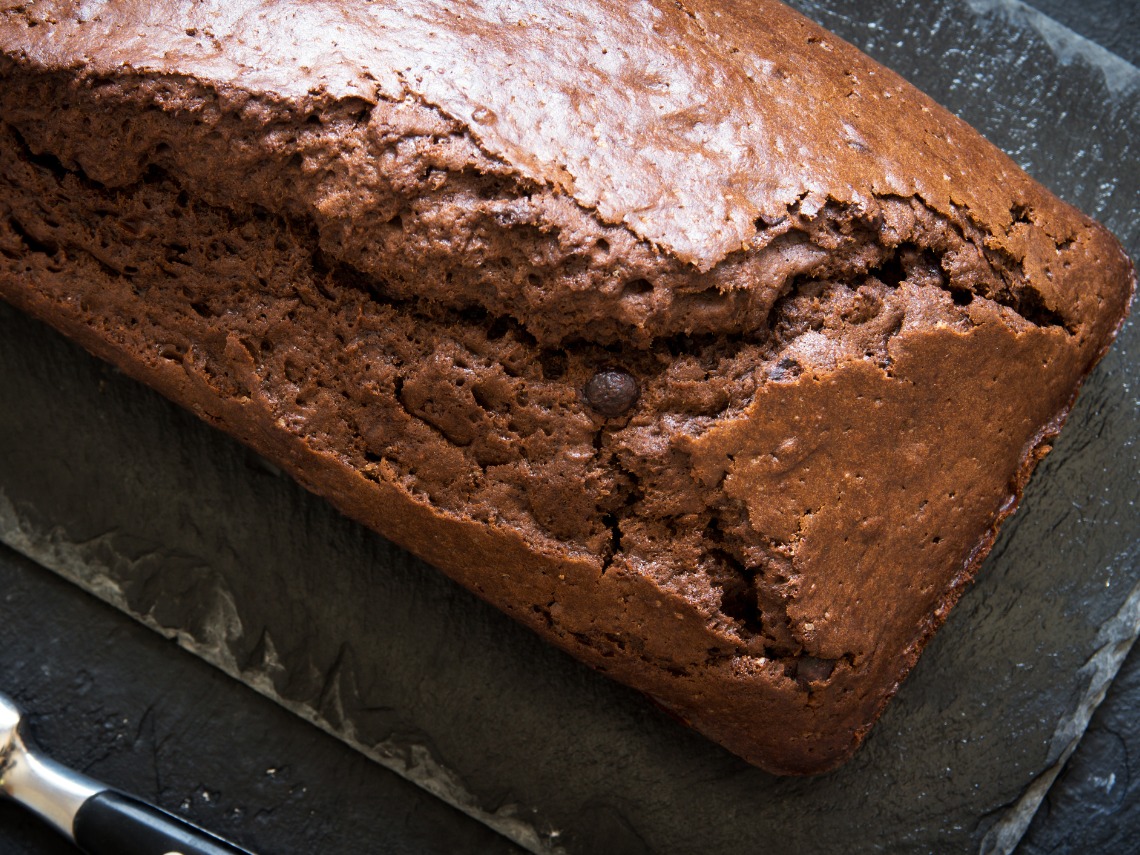 bizcocho rectangular de chocolate