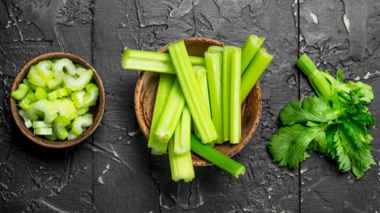 trozos de apio