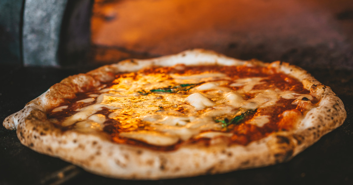 Todos los platos que puedes preparar en un horno de leña