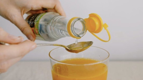 4 efectos adversos del vinagre de sidra de manzana