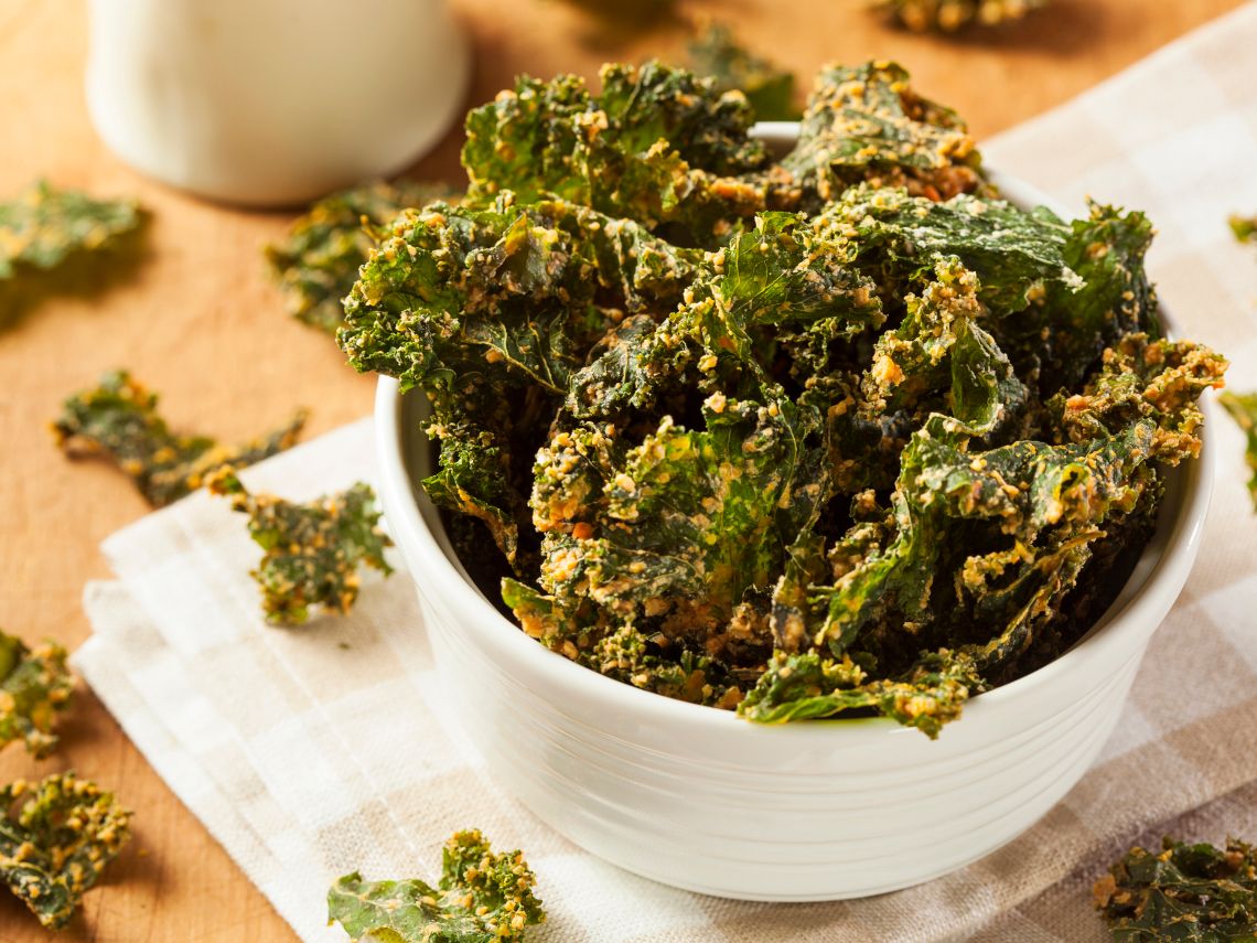 Receta de chips de kale al horno