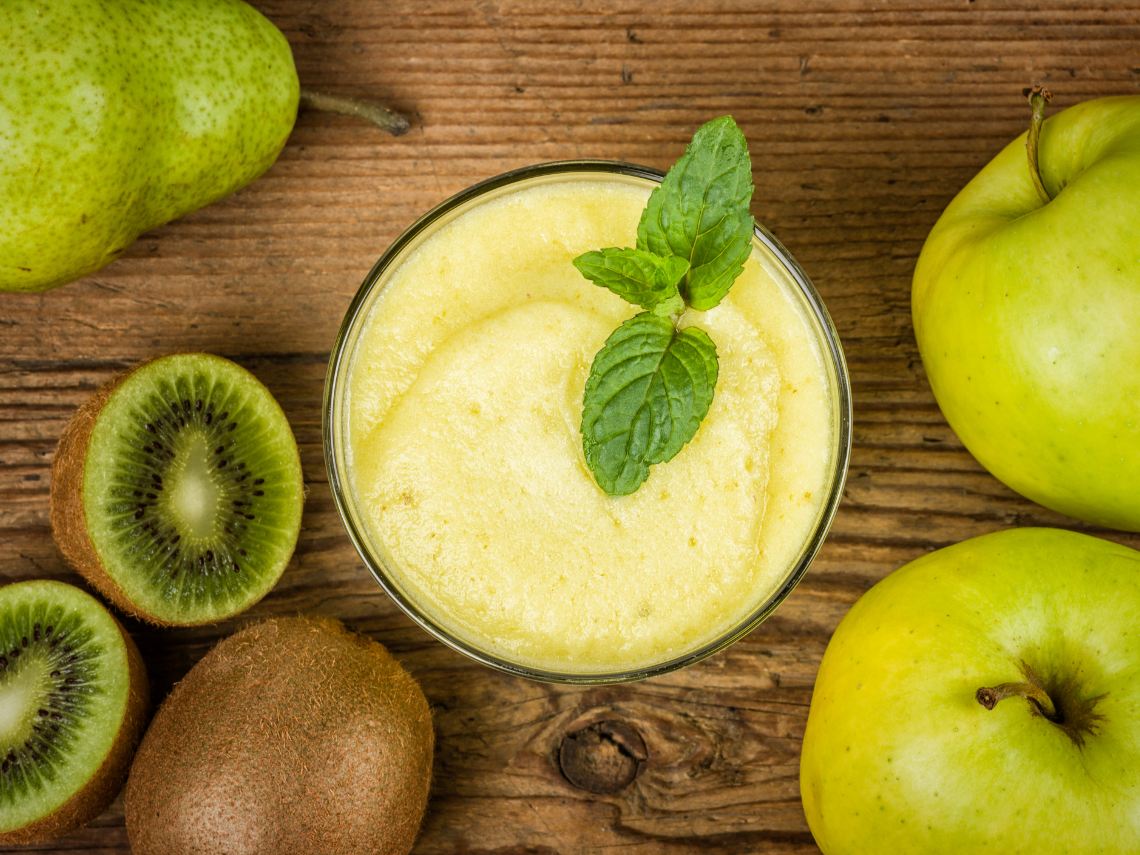 Receta de batido de kiwi y manzana