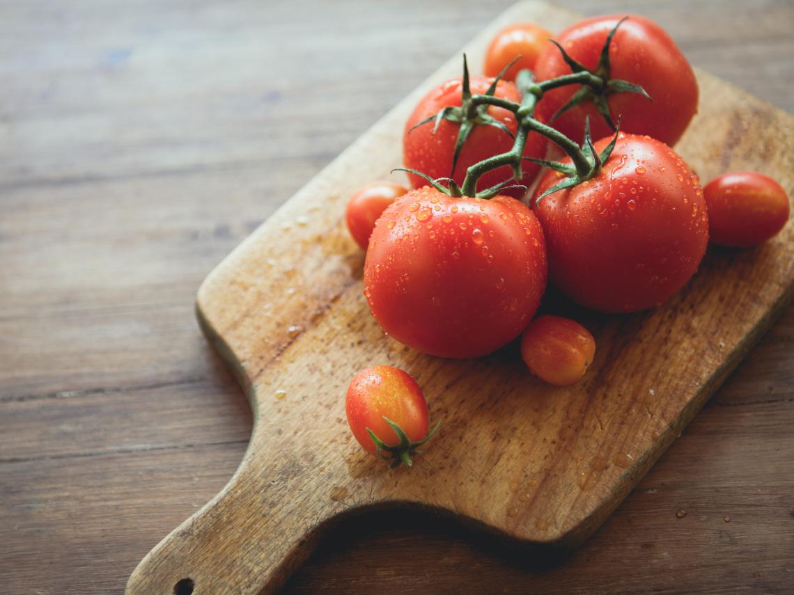 Cómo comer tomate sin cocinarlos