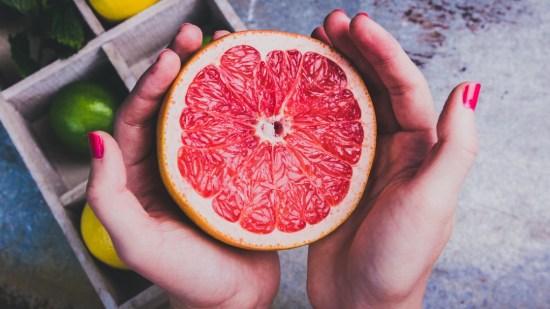 ¿Por qué deberías incluir el pomelo en tu dieta?