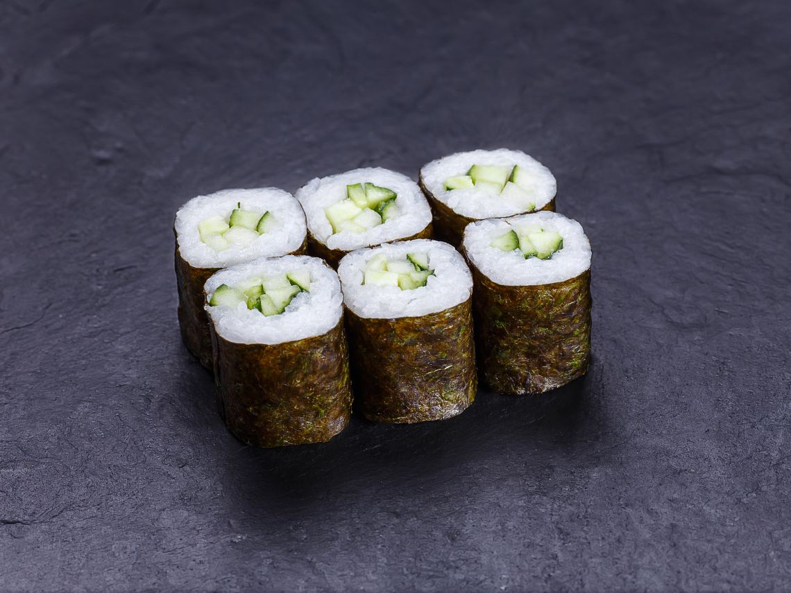 Cómo hacer rollo de sushi de pepino