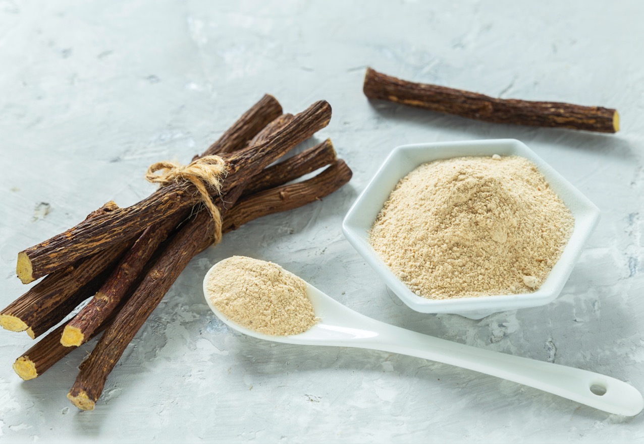Regaliz, de chuche a ingrediente cosmético que querrás usar para cuidar tu piel