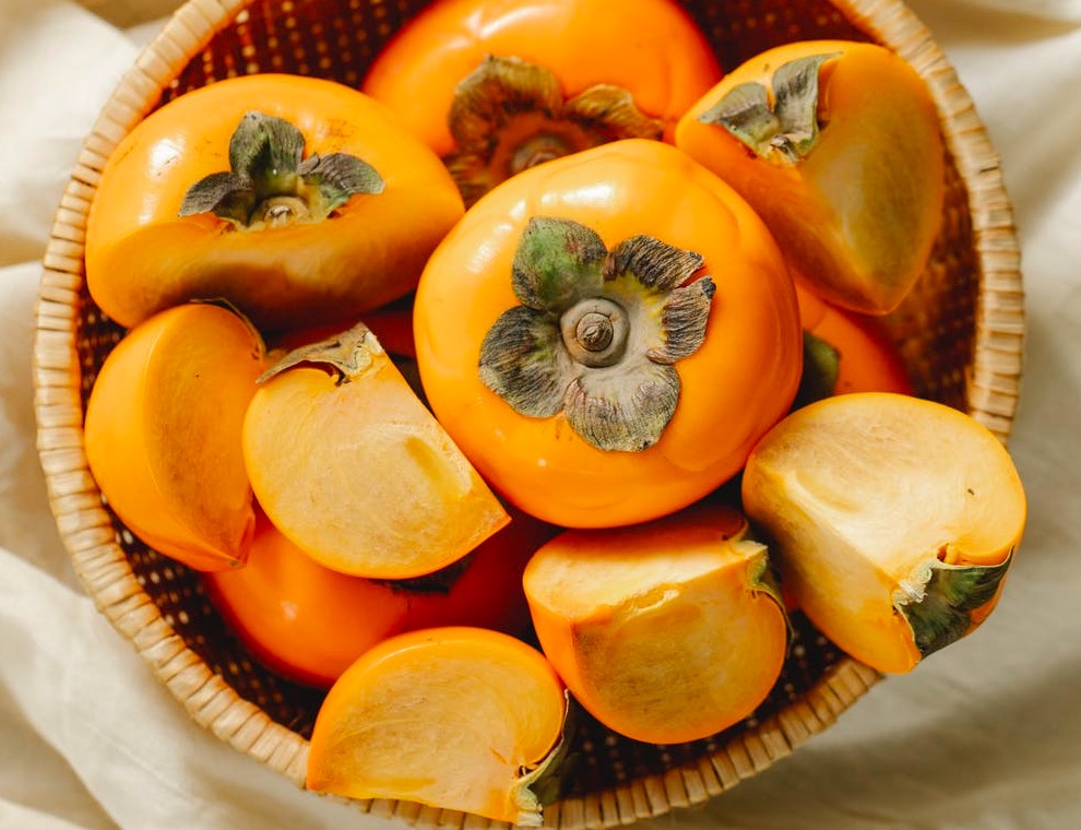 Los beneficios desconocidos de los caquis