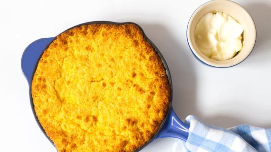 Receta de pan de maíz relleno de bacon y nueces