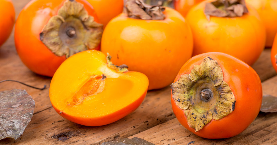 El caqui: la fruta con sus propiedades antienvejecimiento