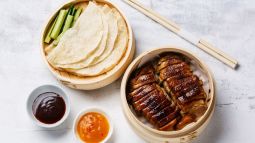 Cómo hacer un pato a la pekinesa tradicional