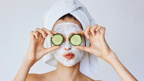 Cosméticos caseros que puedes preparar en casa con dos ingredientes