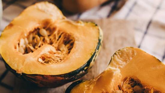 Trucos para que no te de pereza pelar la calabaza y así la comas más en casa