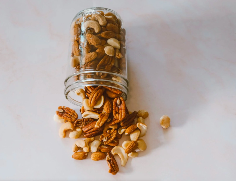 Así es como las nueces y otros frutos secos te ayudarán a envejecer mejor