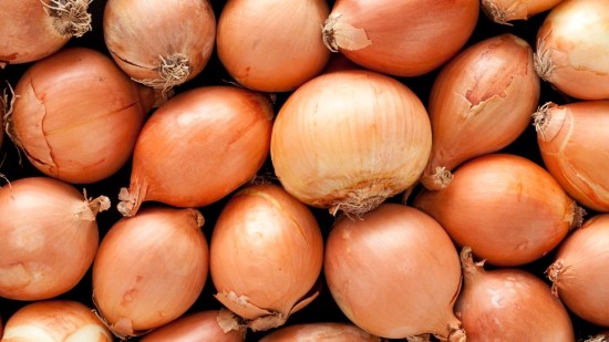 ¿Cómo conservar las cebollas más tiempo?