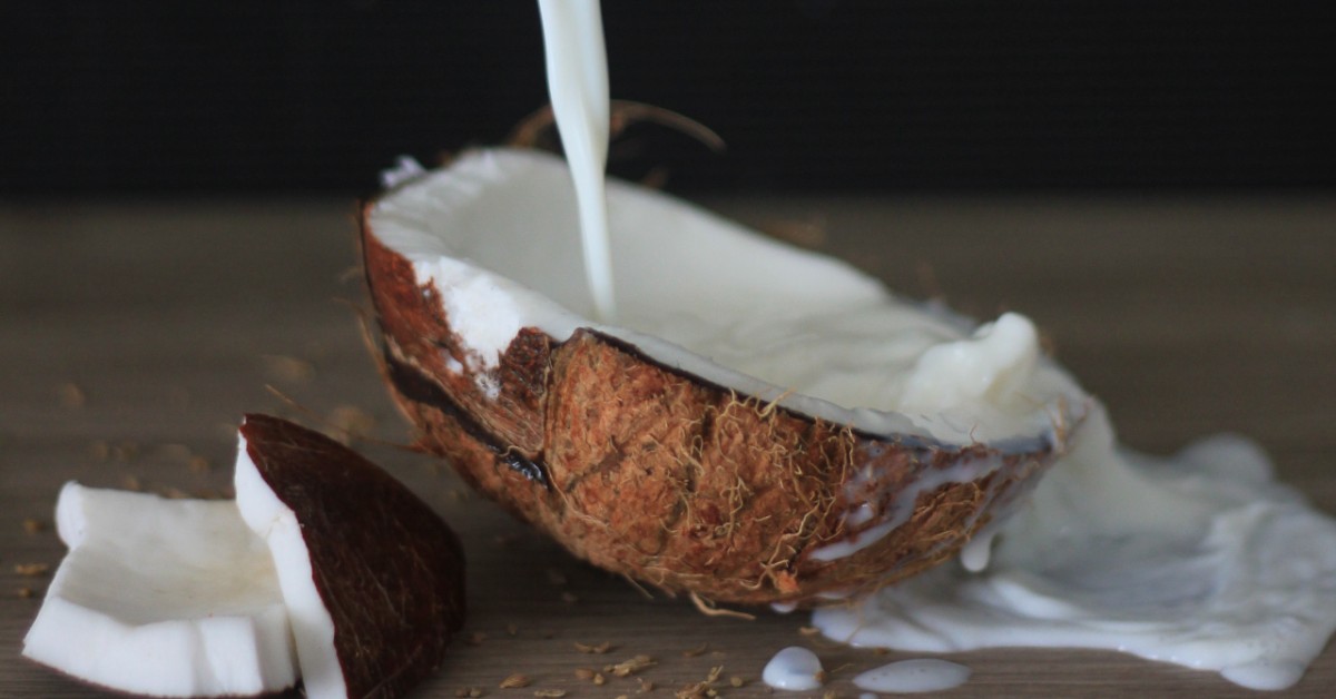 Qué es la leche de coco y cómo utilizarla en la cocina