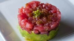 3 versiones del tartar de atún fáciles para hacer en casa