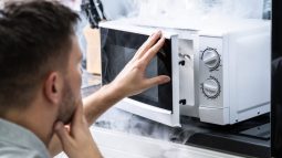 Falsas creencias sobre el microondas