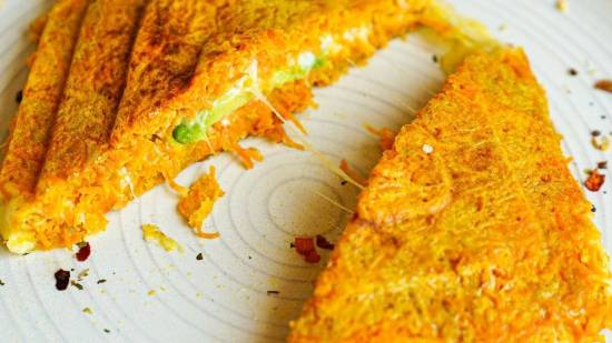 Sandwich con pan de zanahoria, el bocado que te sorprenderá y resolverá tus cenas