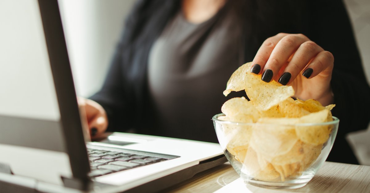 Estrés y mala alimentación: ¿por qué comemos peor cuando estamos estresadas?