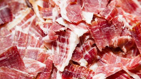 jamon-serrano-vs-iberico