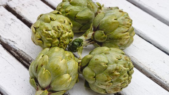 Por qué oscurecen las alcachofas y qué hay que hacer para evitar que se pongan negras, según los expertos