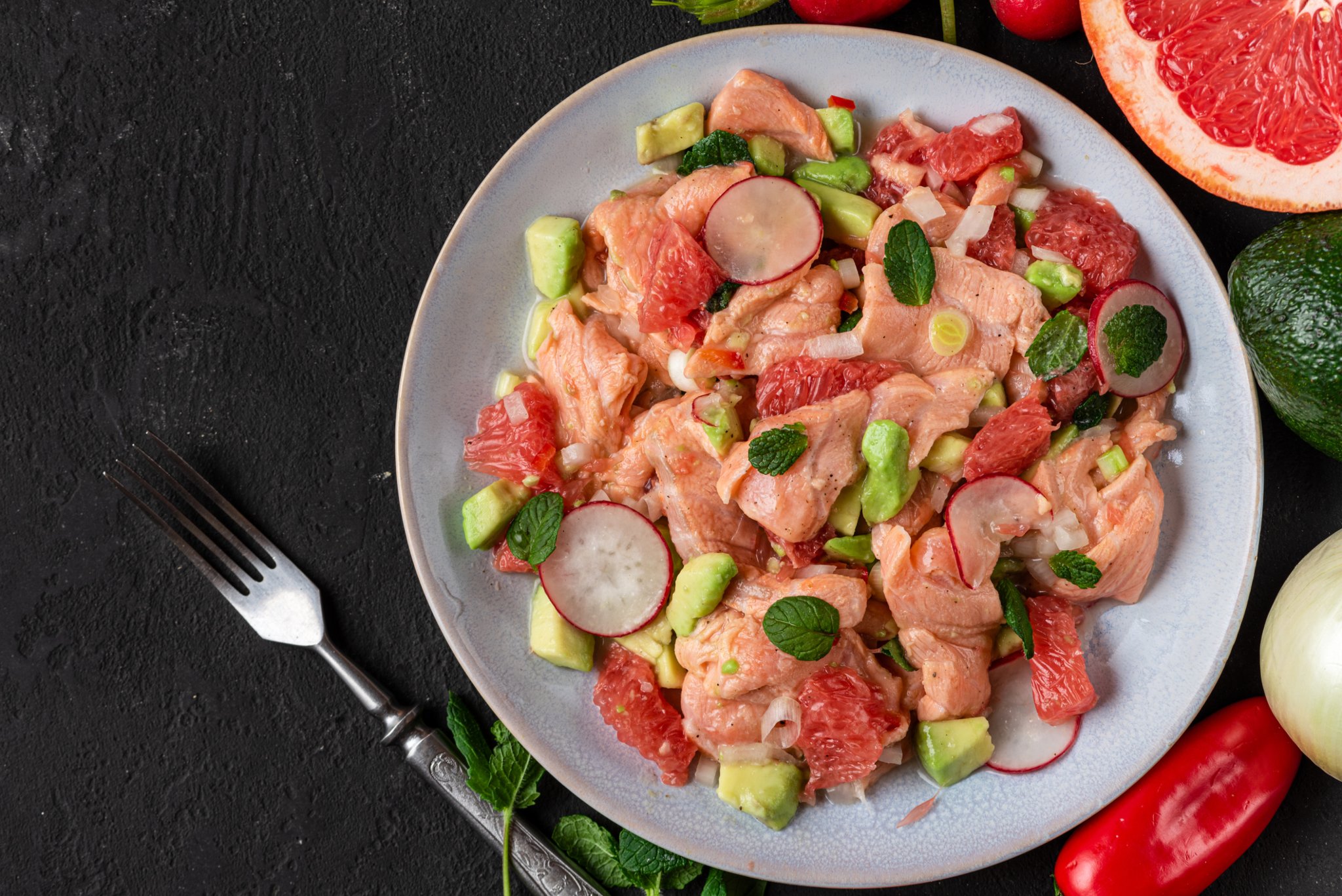 La receta de ceviche de pomelo que sorprenderá a los amantes del pescado