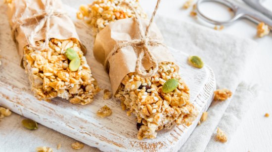 Receta de barritas de muesli con frutos secos: una alternativa sana a las galletas para que los niños lleven al cole