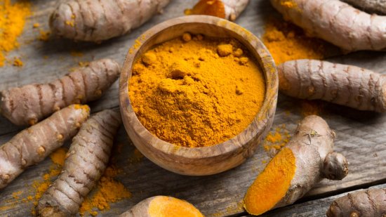 Cúrcuma: el alimento perfecto para un ciclo menstrual saludable (según los nutricionistas)