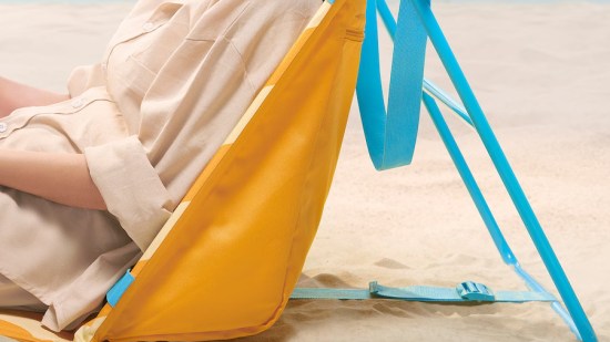 strandon-tumbona-amarillo-azul__1171457_pe893072_s5