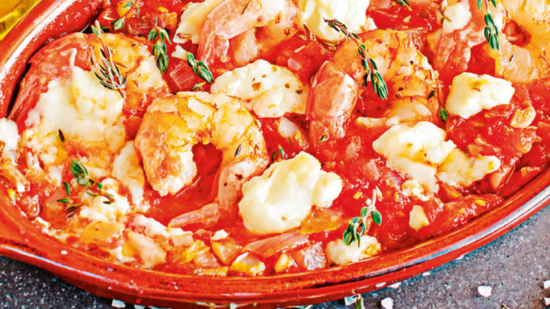 ‘Saganaki’ de langostinos y queso fresco