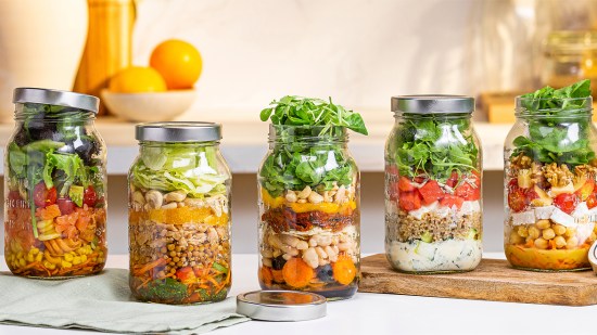 Cinco recetas de ensaladas en bote