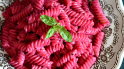 Pasta de Barbie: la receta viral más rosa y fácil de hacer para celebrar el estreno de la película