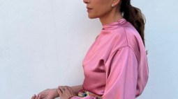 Rebajas de Cortefiel: 10 prendas baratas, ligeras y holgadas perfectas para las mujeres de +50