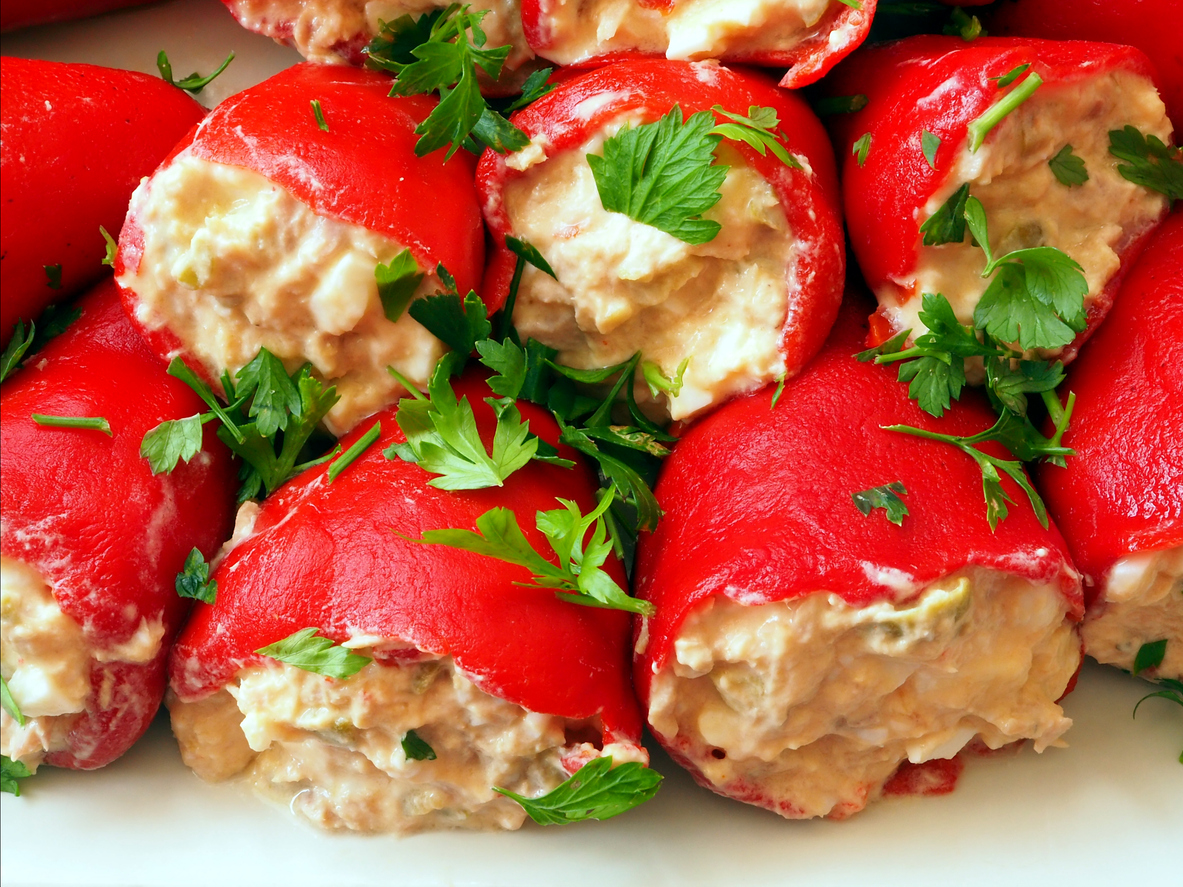 pimientos-del-piquillo-rellenos-version-fria-ideal-tupper