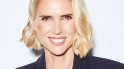 Vicky Martín Berrocal y Judit Mascó lucen el corte de pelo favorito entre las mujeres de +50 porque es fresquito y fácil de peinar