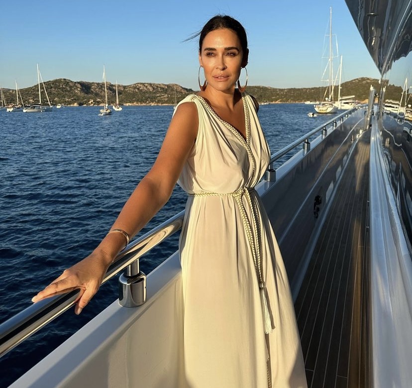 Sfera tiene ocho vestidos de nueva colección que las mujeres de + 50 agotarán porque son cómodos, bonitos y están tirados de precio