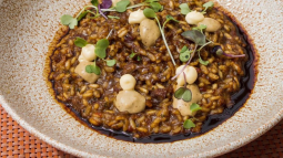 Siete recetas de arroz meloso perfectas para comer porque son cremosas, saciantes y están riquísimas