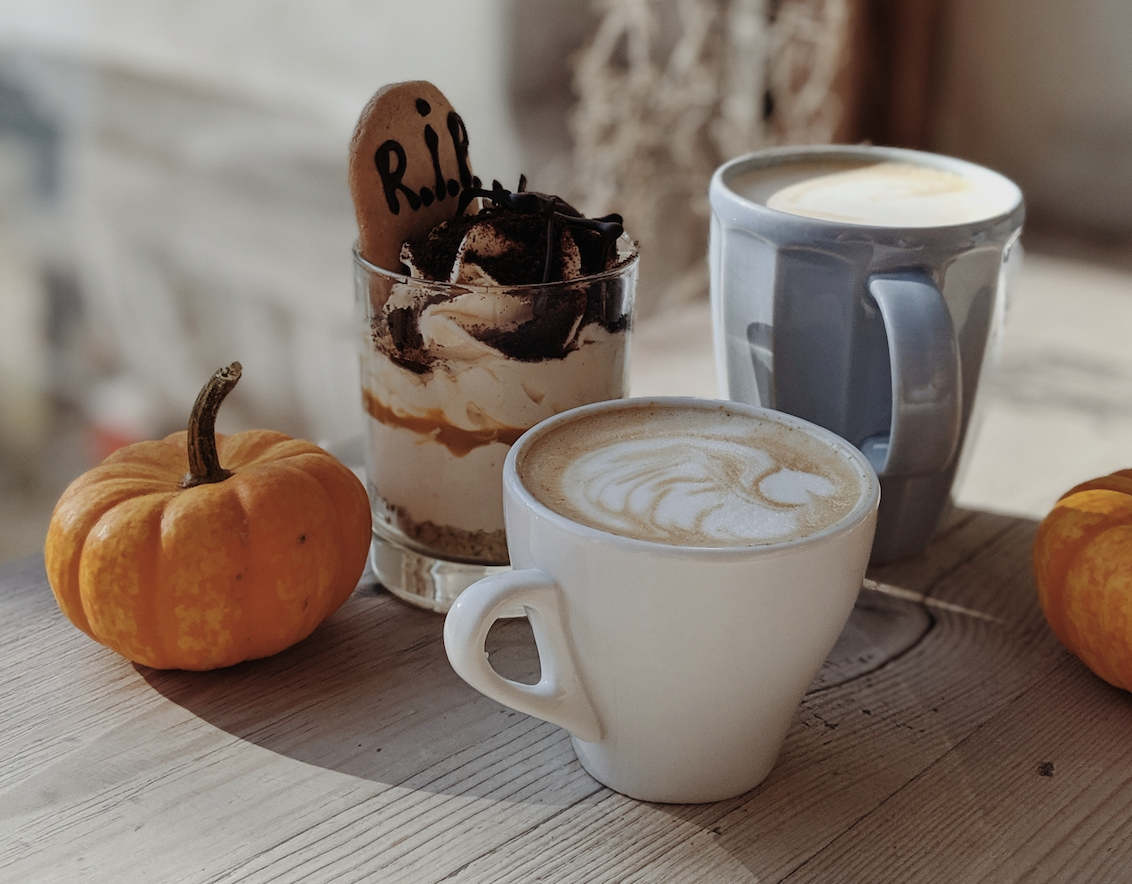 Pumpkin Spice Latte: el café con calabaza más buscado del otoño con el que también se pueden elaborar recetas de postres deliciosas