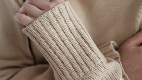 Las mujeres de +50 años están agotando estos seis vestidos de punto de Primark porque son calentitos, holgados y muy baratos