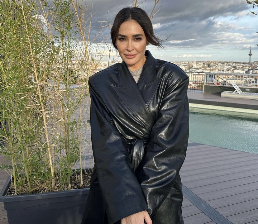 Cinco abrigos cómodos, calentitos y por menos de 50 euros que arrasarán en los 8 Días de Oro de El Corte Inglés entre las mujeres de +50 años