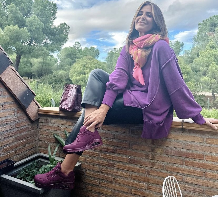 Decathlon rebaja a menos de 50 euros las zapatillas Skechers que más triunfan entre las mujeres +50 porque son cómodas y bonitas