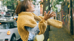 Las mujeres de +50 años agotarán estos seis jerséis de H&M porque son calentitos, cómodos y están tirados de precio: cuestan menos de 20 euros