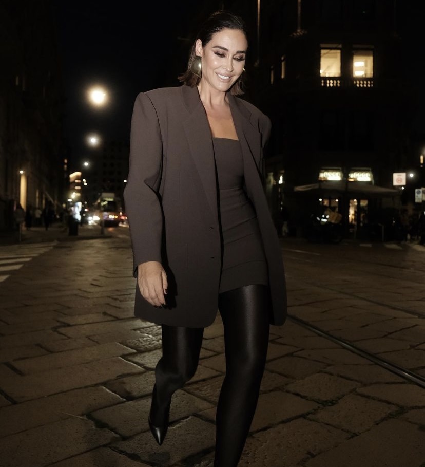 Las blazers más asequibles están Lefties: cuestan menos de 30 euros y están arrasando entre las mujeres +50 porque son holgadas y muy bonitas