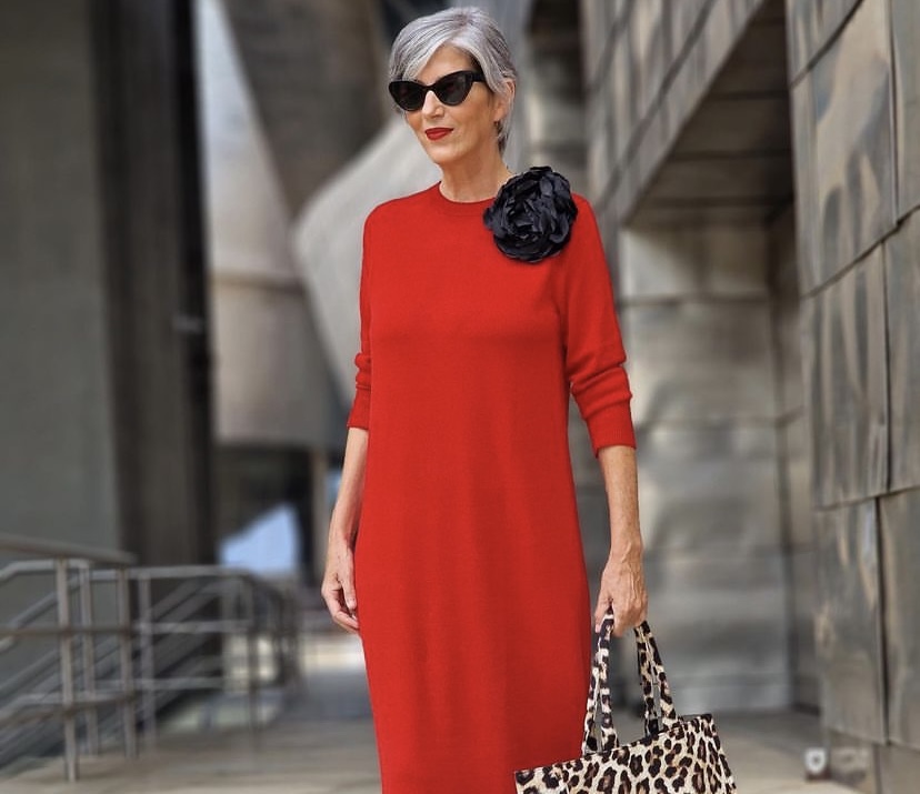 Zara tiene seis vestidos de punto por menos de 30 euros que arrasan entre las mujeres de +50 porque son bonitos, calentitos y favorecedores