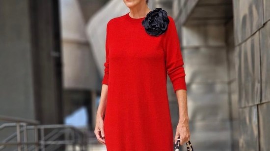 Zara tiene seis vestidos de punto por menos de 30 euros que arrasan entre las mujeres de +50 porque son bonitos, calentitos y favorecedores